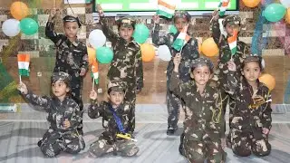 Hum nanhe munhe bache hai | Dance performance by Nursery class on Independence Day| #akam