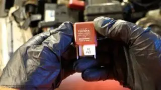 How works headlight relay Toyota Corolla. Years 1990 to 2010.