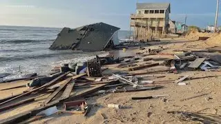 House collapses into ocean in Rodanthe