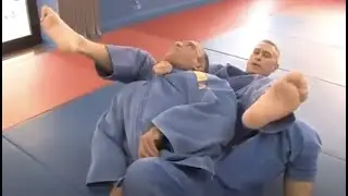 Les démonstrations les plus ratées du monde... (karaté, professeurs, jujitsu)