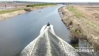 Поліція Полтавщини продовжує надавати допомогу громадянам в підтоплених населених пунктах Херсонщини