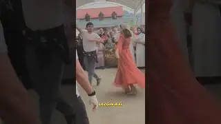 ЧЕЧЕНСКАЯ СВАДЬБА 🔥ПАРЕНЬ ТАНЦУЕТ С ДЕВУШКОЙ 