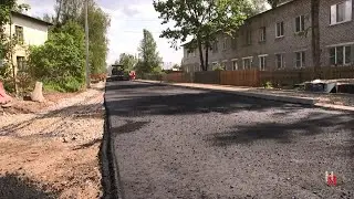 Бездорожье уложат асфальтом и брусчаткой. Идёт ремонт городских улиц.