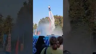 Летающий человек в Лужниках Short 
