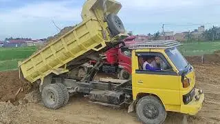 Dump Truk Jomplang Bongkar Muatan Tanah Timbunan Cadas Full Bak