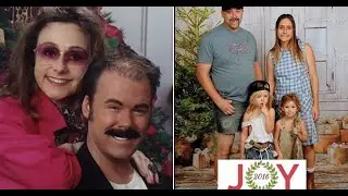 15 Years Of One Family's Awkward Christmas Cards