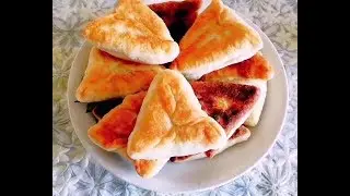 Пирожки с зелёным луком и яйцом по -  домашнему .