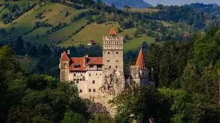 Castelul Bran - Bran Castle  - Dracula's Castle in Transylvania