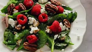 Seasonal Spinach Salad