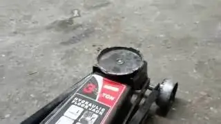 3 ton hydraulic jack fail - random video