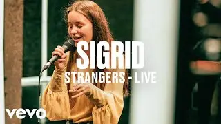 Sigrid - Strangers (Live) - dscvr Artists to Watch 2018