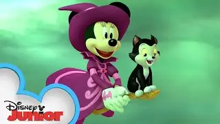 How to Witch 🧹🧙‍♀️ | Mickey's Tale of Two Witches | @disneyjr