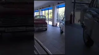 Музей ретро-автомобилей. Советские ретро-авто. Авто СССР. Старые москвичи. 
