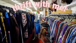 come thrift with me for FALL PIECES! thrifting plaid, sweaters, jackets!