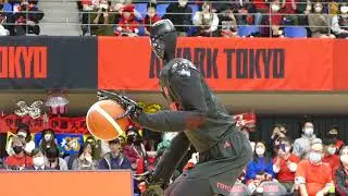 アルバルク東京 トヨタ「CUE6」ドリブル