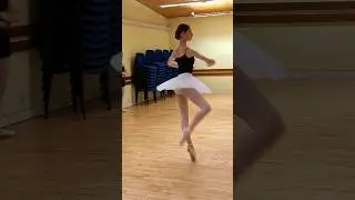 pose pirouette,  pointe class 