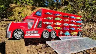 23 types of cars minicar (Tomica) & big red truck｜Running in the fallen leaves