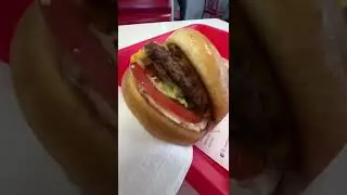 Где вкуснее бургеры в Америке 🍔🇺🇸Сколько бургер стоит в твоём городе?