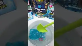 MrBeast Lab Swarms Single Blind Bag Micro Beast by Moose Toys | ASMR Oddly Satisfying Toy Unboxing