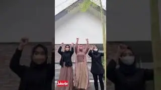 TIKTOK hijab T*T* gede goyang santay