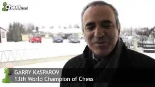 Garry Kasparov Visits Bobby Fischers Grave