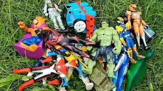 Mencari Dan Menemukan Mainan Ultraman Zero | Miniforce | Kamen Rider Zero one | Mobil rc