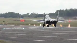 Mig-29 spectacular almost vertical take off RIAT airshow Миг 29 Вертикальный взлёт Air tattoo 4K