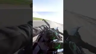 H2 crashes hard #shorts #ninjah2 #kawasaki #h2 #crash #motorcycle #bikelife