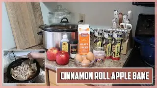 Cinnamon Roll Apple Bake in the Crockpot | Thanksgiving Breakfast, Brunch or Dessert