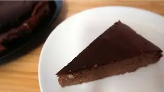 Crustless Baked Chocolate Cheesecake Recipe | Easy Gluten Free, Low Carb and Keto Friendly Dessert