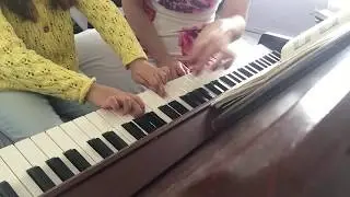 Первые уроки фортепиано для малышей