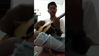 Bapeng komod. Di dekatmu