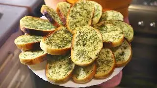 Тот самый рецепт знаменитых чесночных гренок . Пальчики оближешь как вкусно!