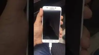 Screen white light while screen wake up on galaxy j7 prime