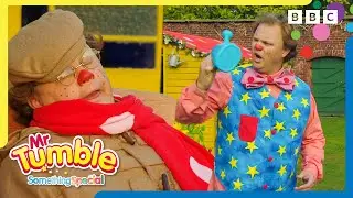 Grandad Tumble Helps with the Gardening 🪴 | Mr Tumble and Friends