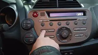 Как настроить часы в автомобиле Хонда Джаз 2 (Honda JAZZ 2 how to set up clock, jak ustawic zegar)