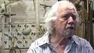 Sasha Shulgin in his lab.