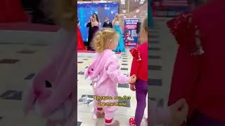 Мы такие , какие есть. Не приукрашиваем и не вырезаем неуместные сцены 😉 