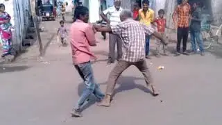 Hilarious fight between two indian drunk men