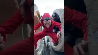 PARKOUR MONEY HEIST VS POLICE 212 #parkour #moneyheist #shorts #police #bellaciaoremix #action #jump