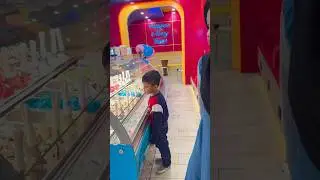 Vlog liburan agra beli eskrim 4 rasa warna warni 😱Part 2616