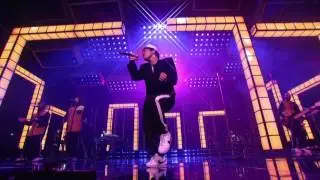 Bruno Mars - Versace on the Floor (Billboard Music Awards 2017) (Official Live Performance)