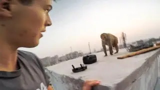 Parkour FAIL - ATTACKED by a MONKEY on a Roof in India