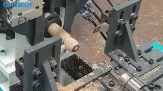 GoodCut wood lathe machine working