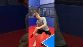 Как сделать топс справа на вращение/How to perform a forehand topspin with spin#tabletennis