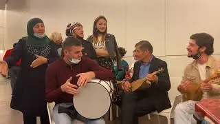 Neneler Gurcu mahnisi oxudu Baki 2021 (Грузинская Песня )