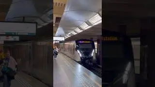 Brussels METRO 🇧🇪 | CAF M7 train at Montgomery station