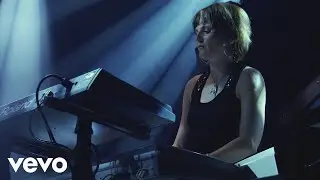 Faithless - Drifting Away (Live At Alexandra Palace 2005)