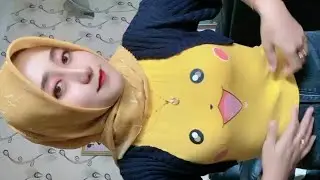 Goyang jilbab tante ika