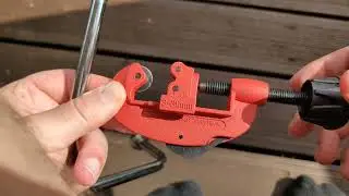 How to Cut Copper Pipe